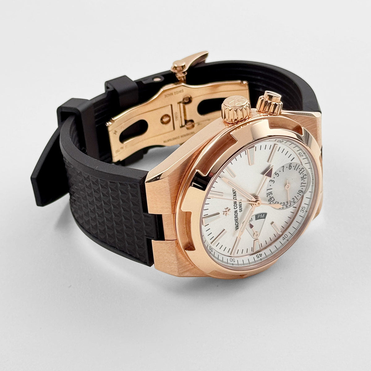 Vacheron Constantin Overseas Dual Time 7900V/000R-B336 Rose Gold Silver Dial