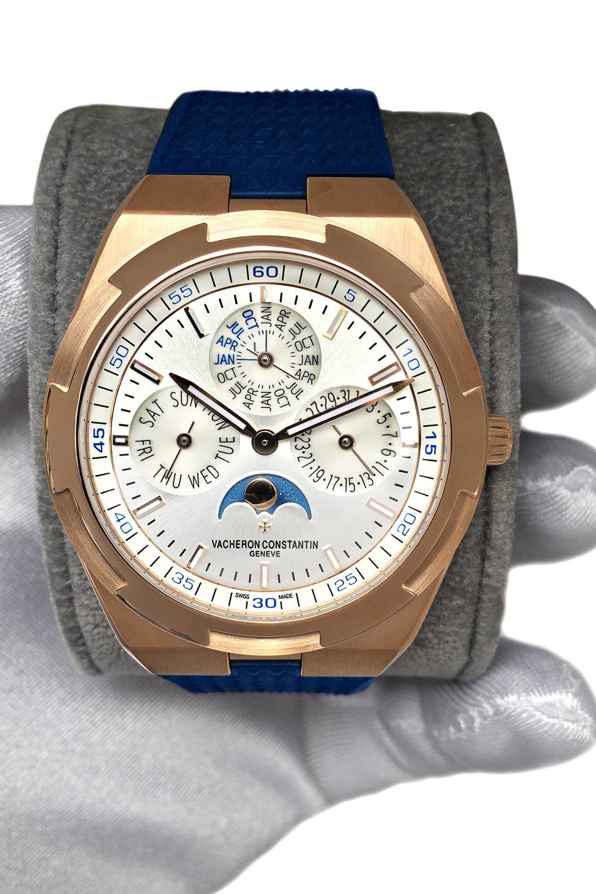 Vacheron Constantin Overseas 4300V/000R-B064 Ewiger Kalender Ultra-Thin Rose Gold Silver Dial